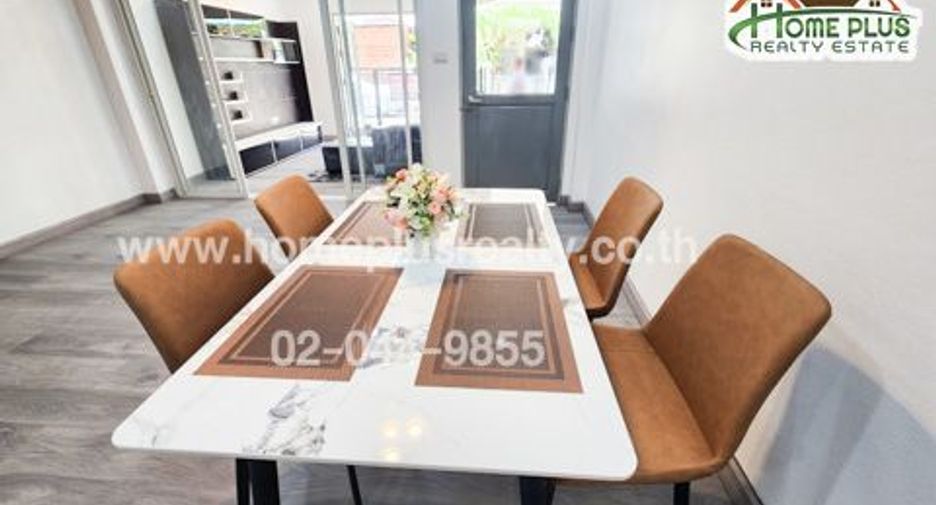 For sale 3 bedrooms townhouse in Don Mueang, Bangkok