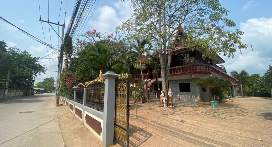 For sale 8 bed villa in Bang Saray, Pattaya