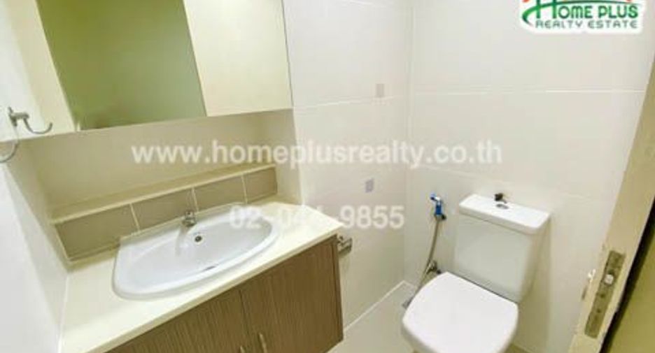 For sale 4 bedrooms townhouse in Bueng Kum, Bangkok