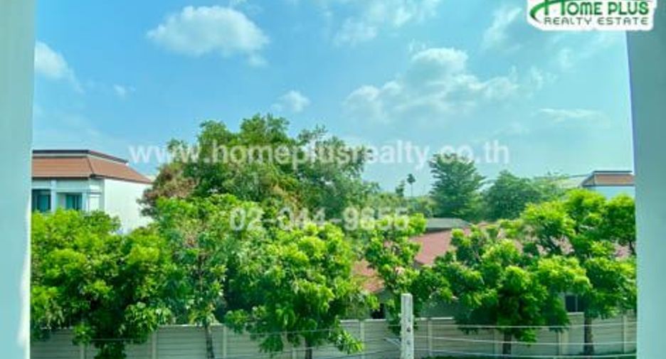 For sale 4 bedrooms townhouse in Bueng Kum, Bangkok