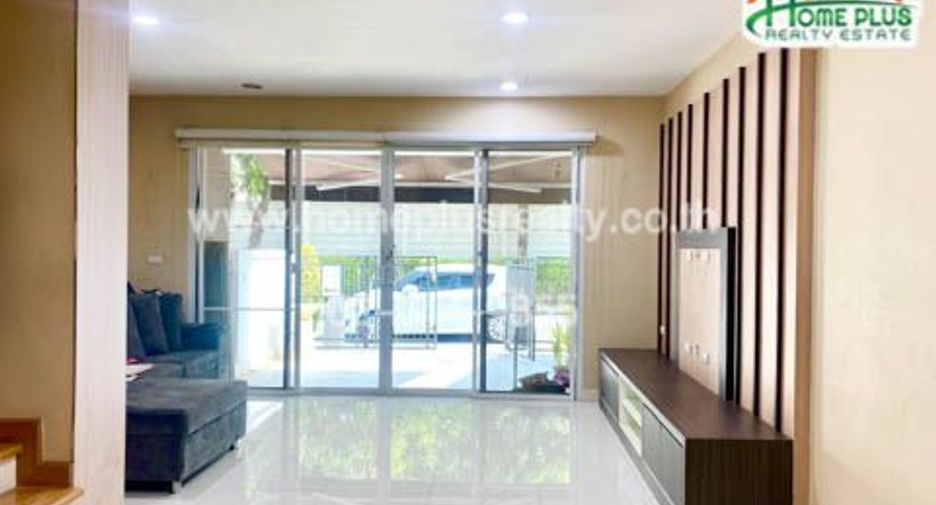 For sale 4 bedrooms townhouse in Bueng Kum, Bangkok