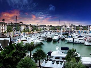 For sale 4 bedrooms apartment in Mueang Phuket, Phuket