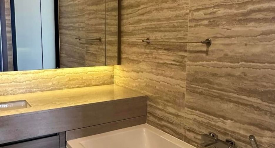 For rent and for sale 2 bedrooms condo in Khlong Toei, Bangkok