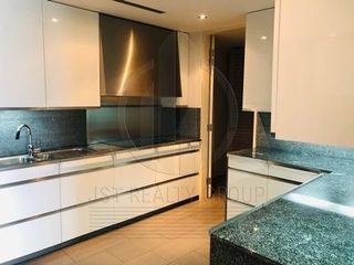 For sale 3 bedrooms condo in Sathon, Bangkok
