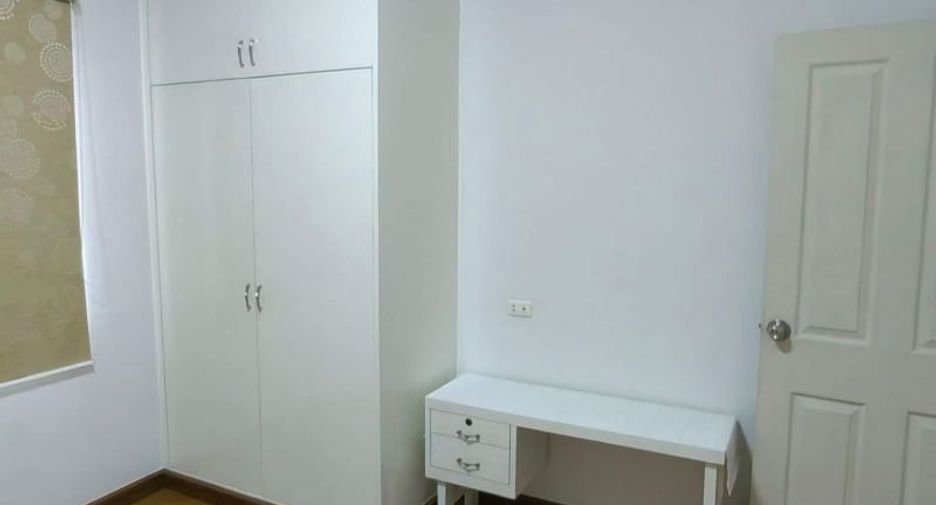 For sale 4 bedrooms house in Mueang Chon Buri, Chonburi
