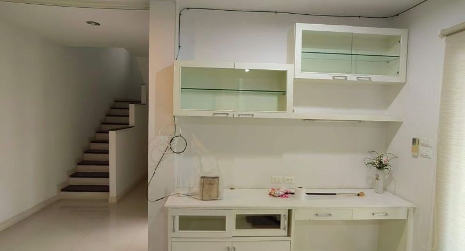 For sale 4 bedrooms house in Mueang Chon Buri, Chonburi