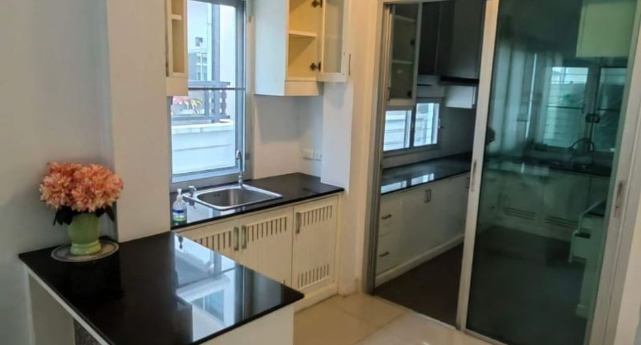 For sale 4 bedrooms house in Mueang Chon Buri, Chonburi