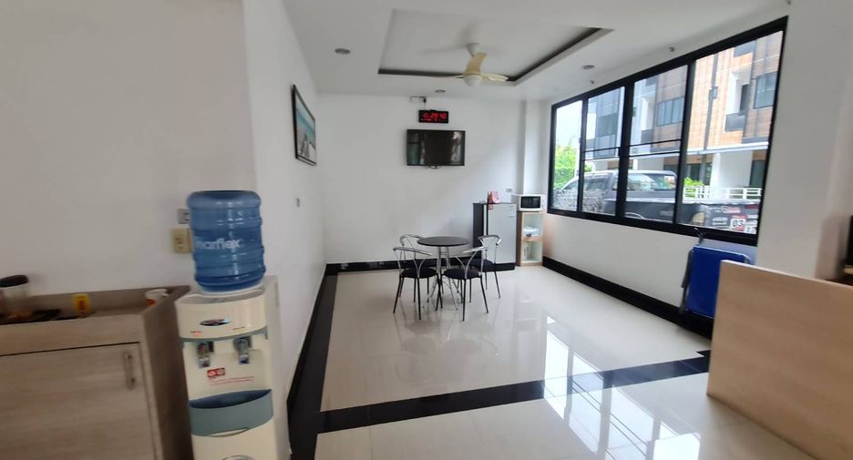 出售 42 卧室 酒店 在 Mueang Rayong, Rayong