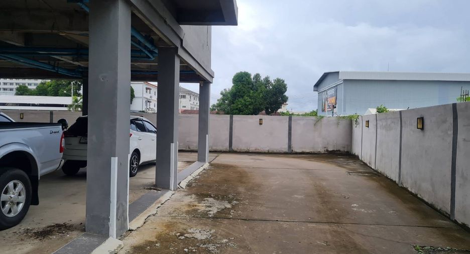 出售 42 卧室 酒店 在 Mueang Rayong, Rayong