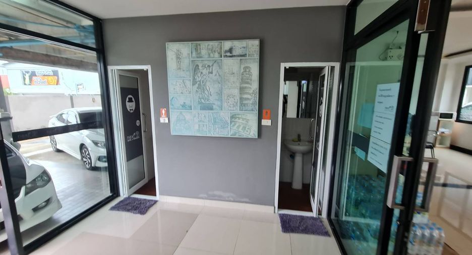 出售 42 卧室 酒店 在 Mueang Rayong, Rayong