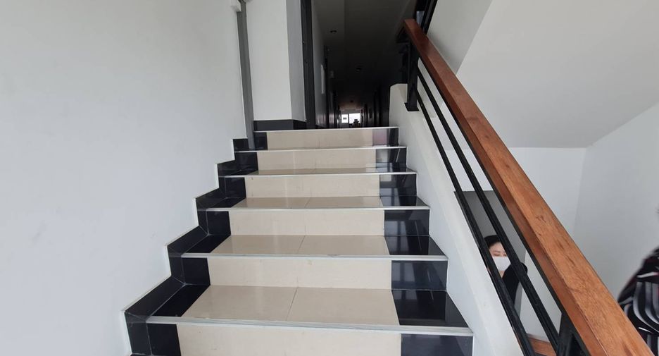 出售 42 卧室 酒店 在 Mueang Rayong, Rayong