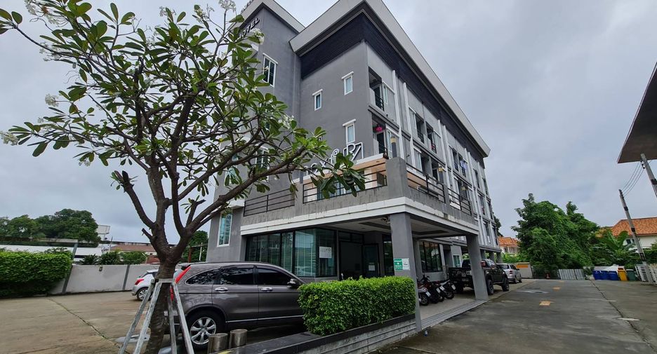 出售 42 卧室 酒店 在 Mueang Rayong, Rayong