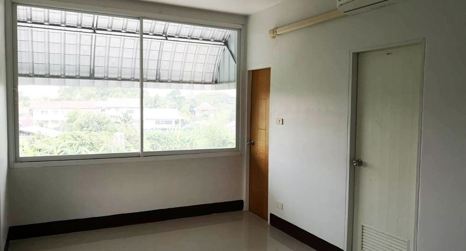 For rent 8 bed office in Mueang Chiang Mai, Chiang Mai