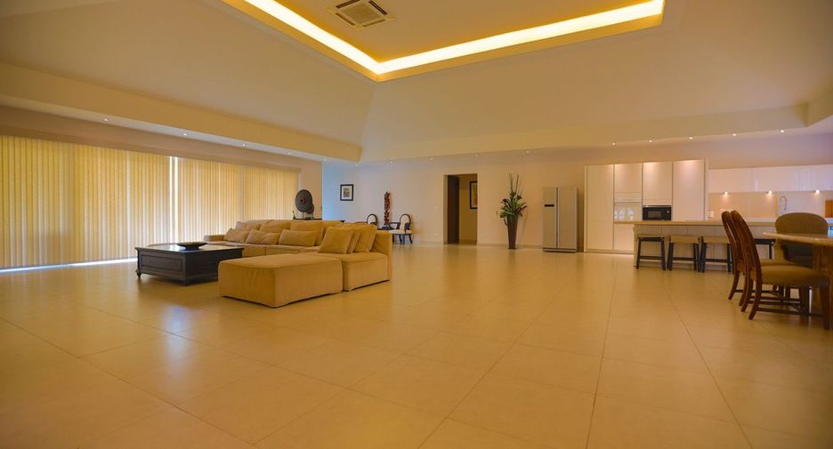 For rent and for sale 5 bedrooms house in East Pattaya, Pattaya