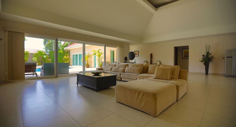For rent and for sale 5 bedrooms house in East Pattaya, Pattaya