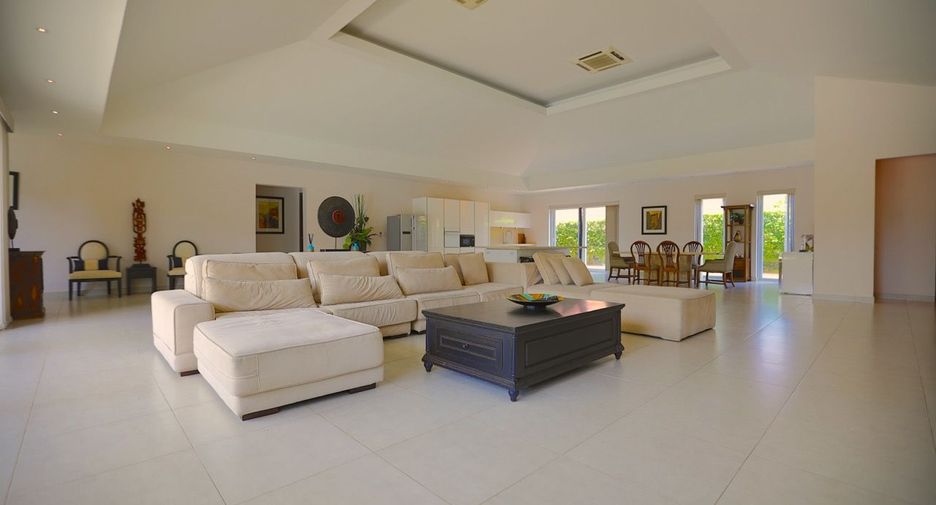 For rent and for sale 5 bedrooms house in East Pattaya, Pattaya