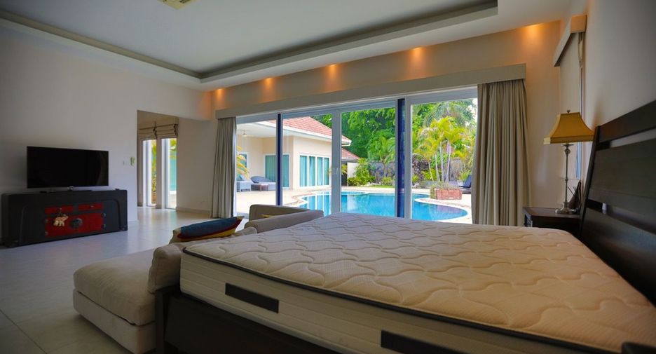 For rent and for sale 5 bedrooms house in East Pattaya, Pattaya