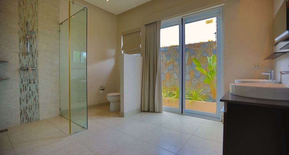 For rent and for sale 5 bedrooms house in East Pattaya, Pattaya