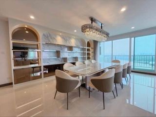 For rent そして for sale 4 Beds house in Yan Nawa, Bangkok
