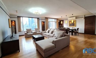 For rent 3 bedrooms condo in Pathum Wan, Bangkok