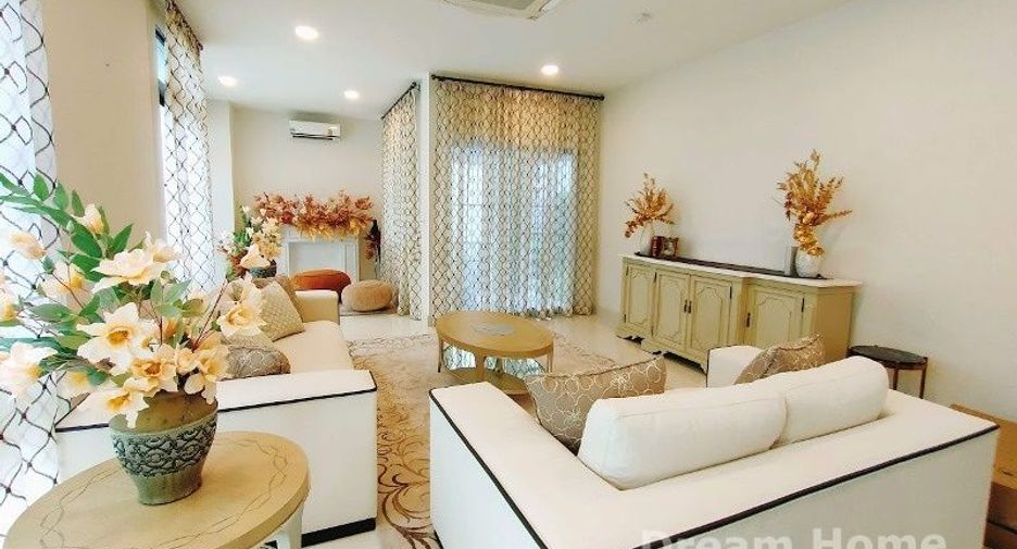 For sale 4 bed house in Saphan Sung, Bangkok