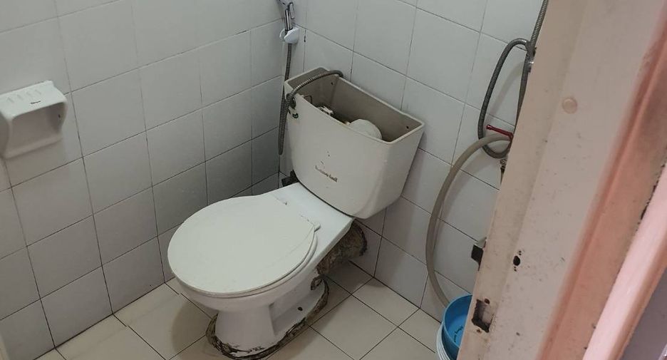 À vendre 1 chambre appartement à Khlong Sam Wa, Bangkok