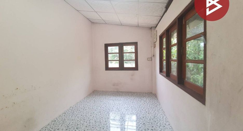 For sale 3 bed house in Mueang Nakhon Pathom, Nakhon Pathom
