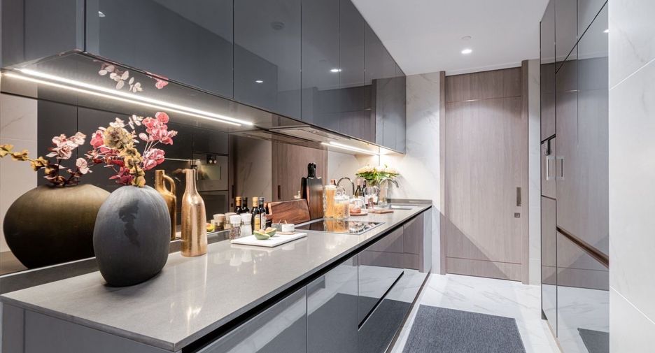 Condo en venta de 2 habitaciones en Khlong Toei, Bangkok