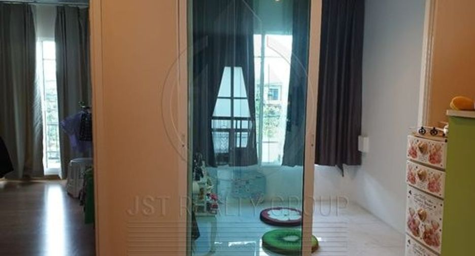 For sale 3 bedrooms house in Suan Luang, Bangkok