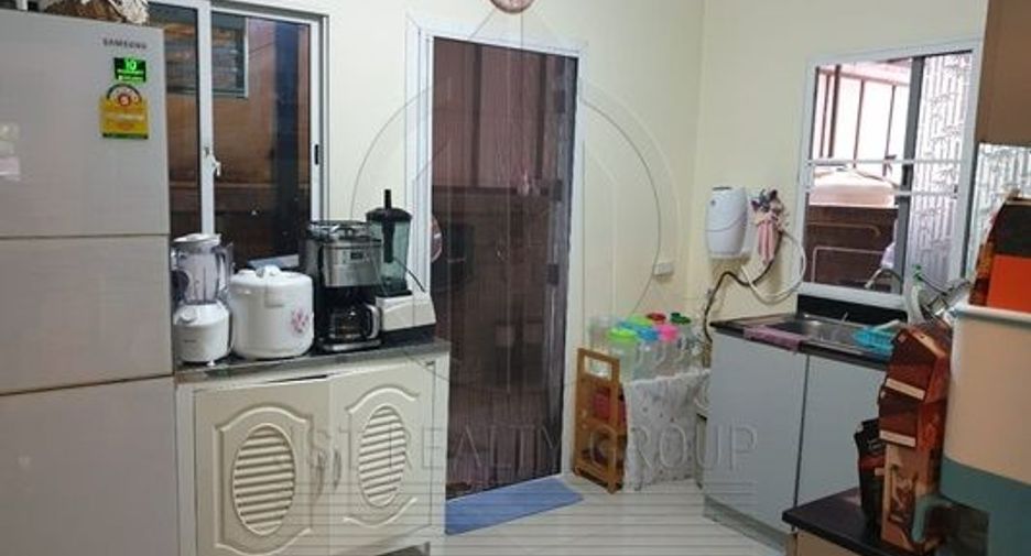 For sale 3 bedrooms house in Suan Luang, Bangkok