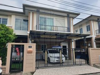 For sale 3 bedrooms house in Suan Luang, Bangkok