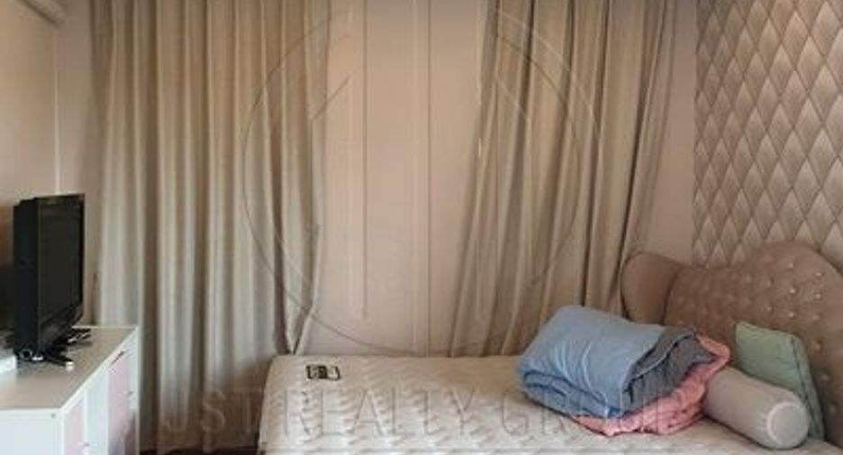 For sale 3 bedrooms house in Suan Luang, Bangkok