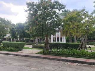 For sale 3 bedrooms house in Suan Luang, Bangkok