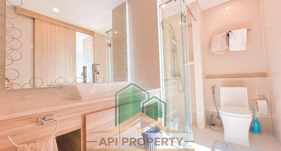 For rent 2 bedrooms condo in Bang Lamung, Chonburi