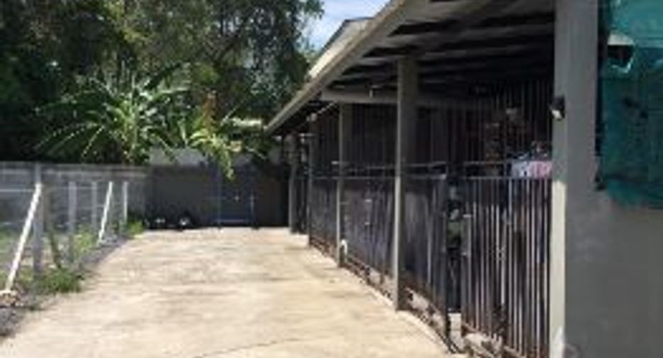 For sale 3 bedrooms retail Space in Bang Phli, Samut Prakan
