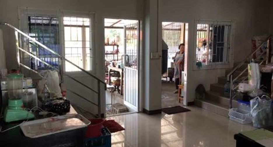 For sale 3 bedrooms retail Space in Bang Phli, Samut Prakan
