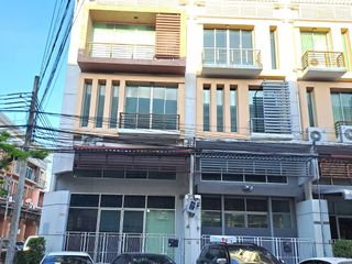出售 3 卧室 商业空间 在 Min Buri, 曼谷