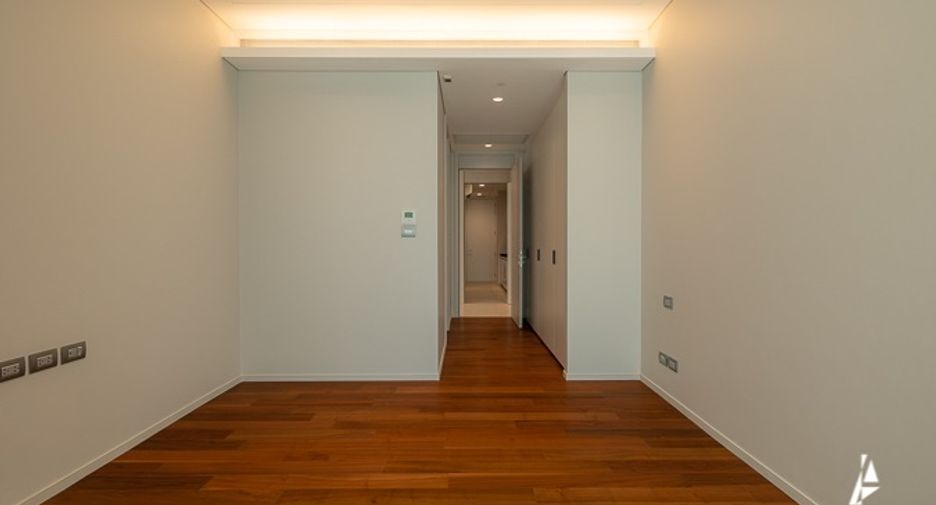 For sale 3 bedrooms condo in Pathum Wan, Bangkok