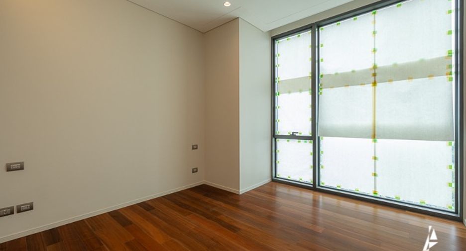 For sale 3 bedrooms condo in Pathum Wan, Bangkok
