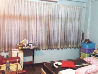For sale 5 bedrooms retail Space in Ratchathewi, Bangkok