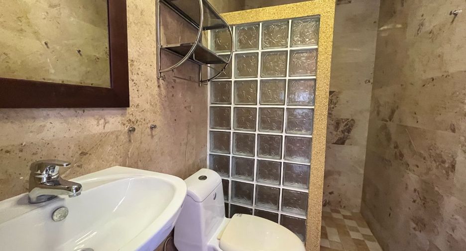 For sale 3 bed villa in Nuea Khlong, Krabi