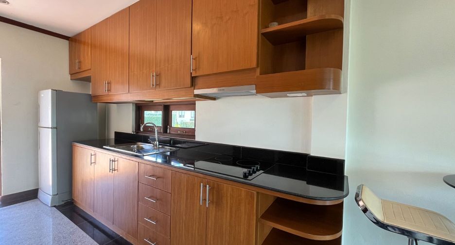 For sale 3 bed villa in Nuea Khlong, Krabi