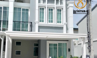 For rent 3 bed townhouse in Mueang Samut Prakan, Samut Prakan