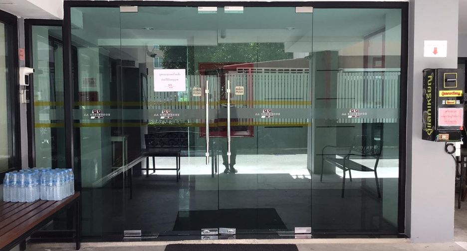 À vendre 150 chambres appartement à Si Racha, Chonburi