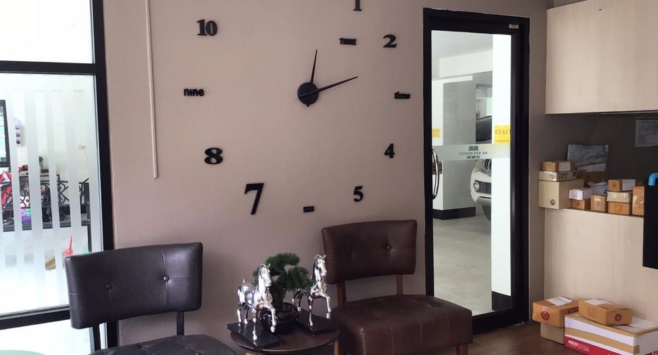 À vendre 150 chambres appartement à Si Racha, Chonburi