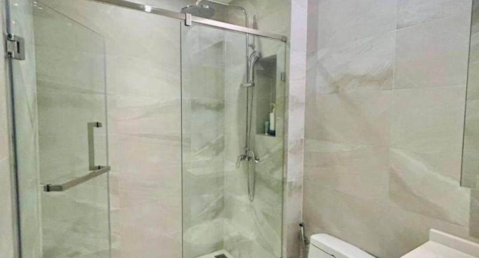 For rent 2 bedrooms condo in Si Racha, Chonburi