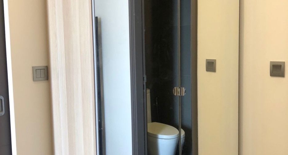 Wohnung zur Miete mit 1 Zimmer in Bang Rak, Bangkok