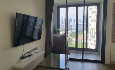 Wohnung zur Miete mit 1 Zimmer in Bang Rak, Bangkok