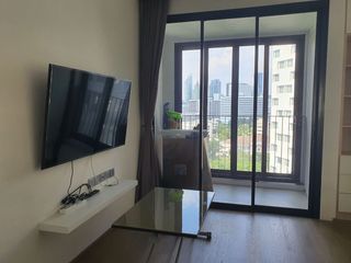 Wohnung zur Miete mit 1 Zimmer in Bang Rak, Bangkok