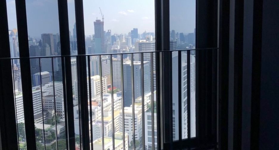 Wohnung zur Miete mit 1 Zimmer in Bang Rak, Bangkok